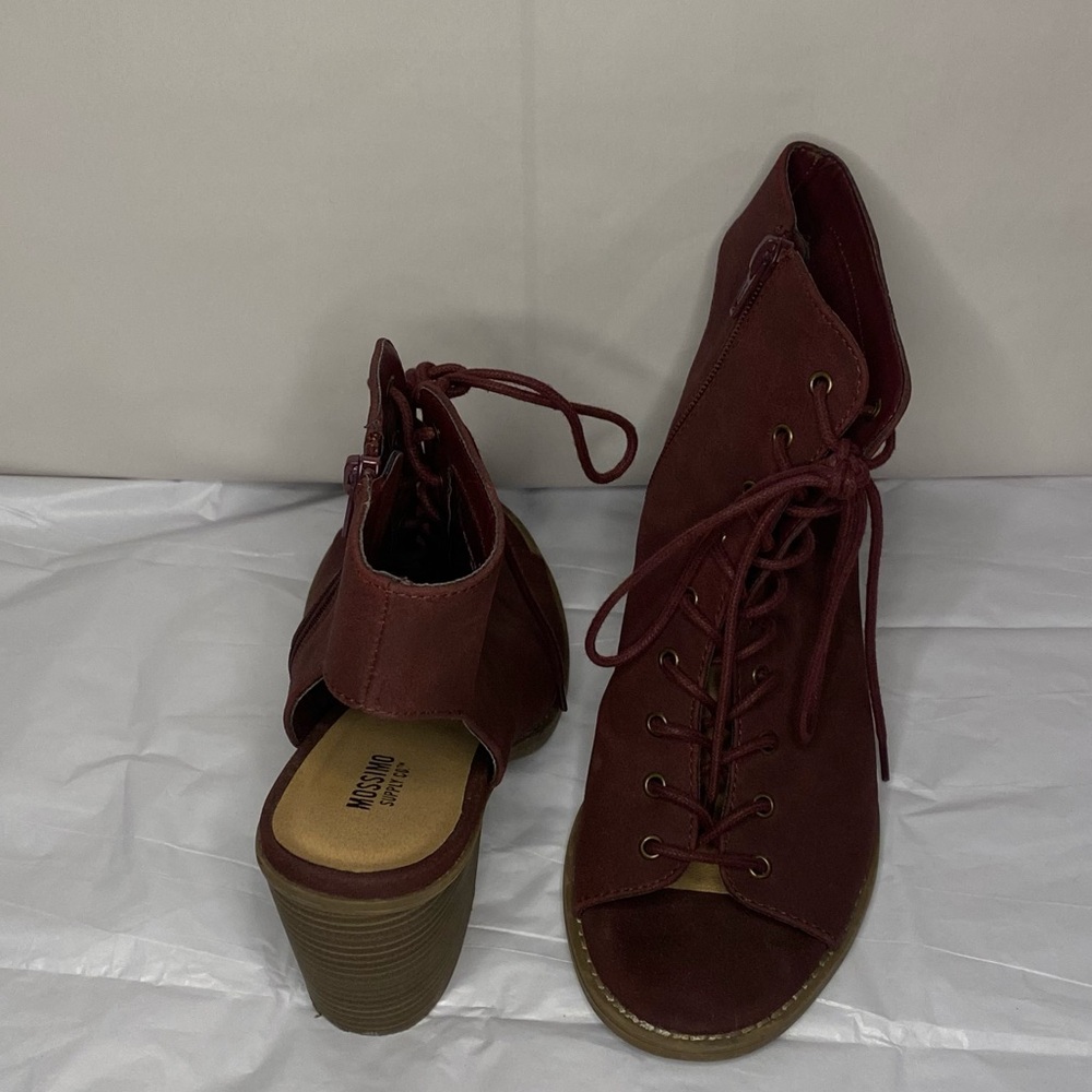 Heels, deep burgundy, size 9